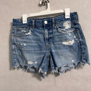 American Eagle size 8 Blue Distressed Jean Tomgirl cutout festival shorts